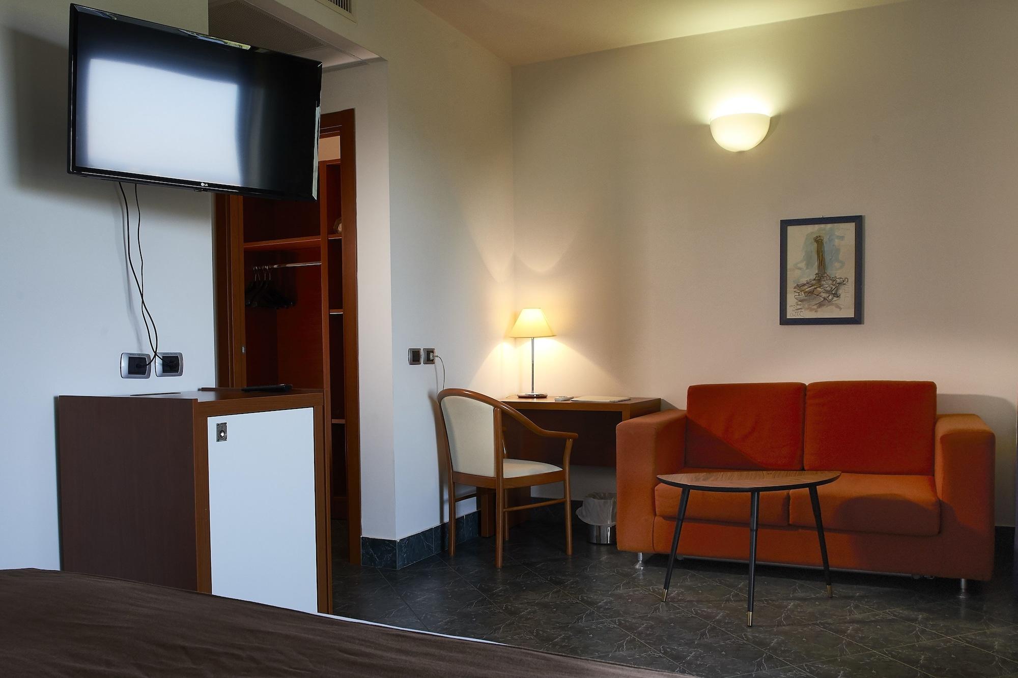 Park Hotel Mirabeau Montepaone Dış mekan fotoğraf