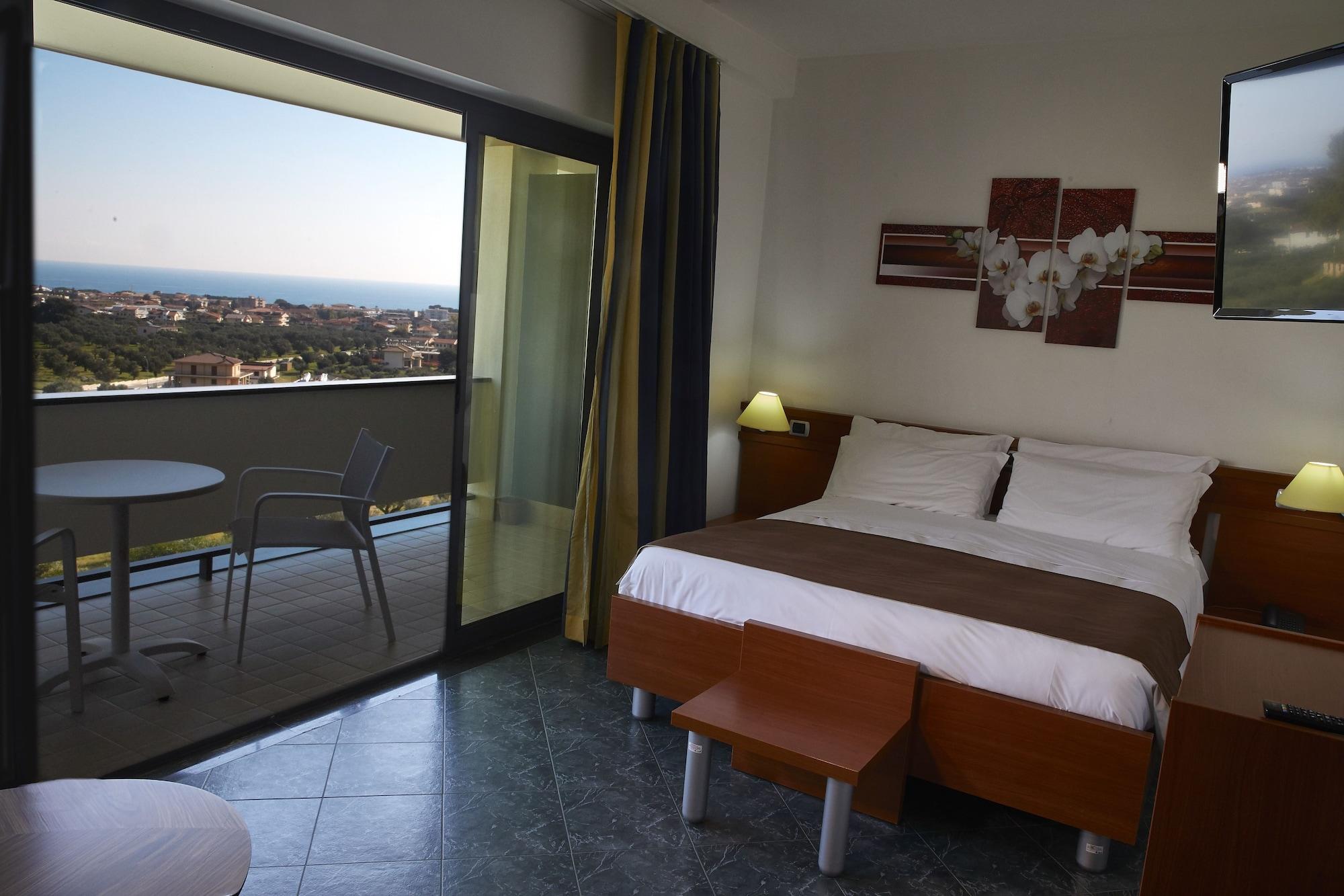 Park Hotel Mirabeau Montepaone Dış mekan fotoğraf