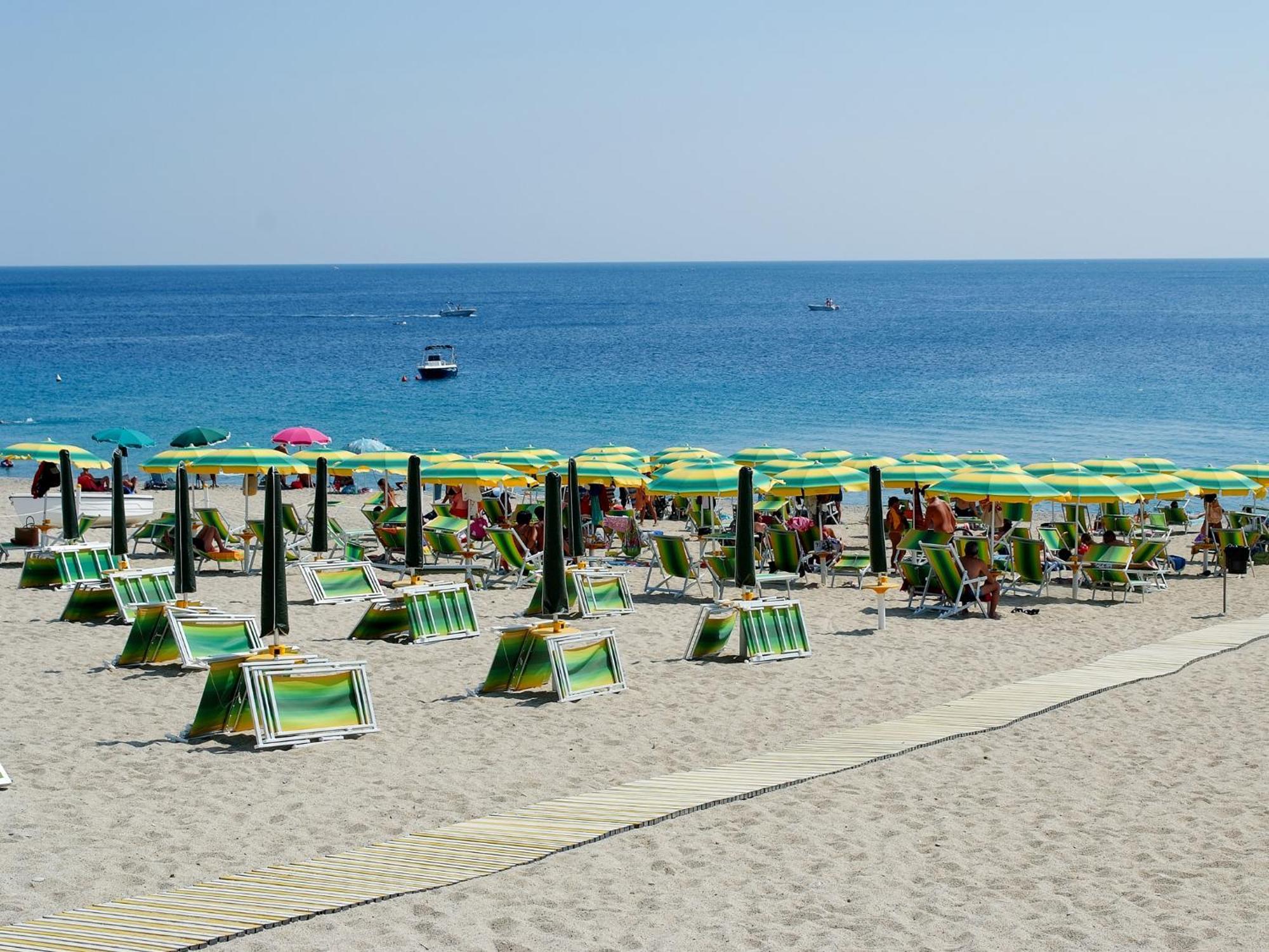 Park Hotel Mirabeau Montepaone Dış mekan fotoğraf