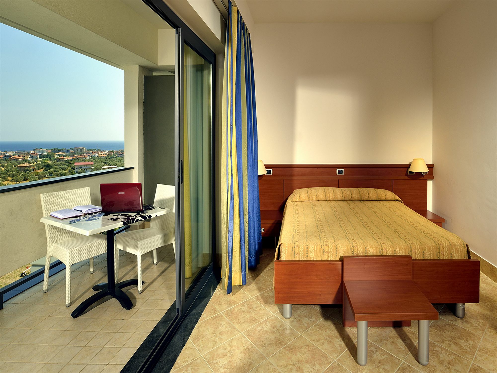 Park Hotel Mirabeau Montepaone Dış mekan fotoğraf